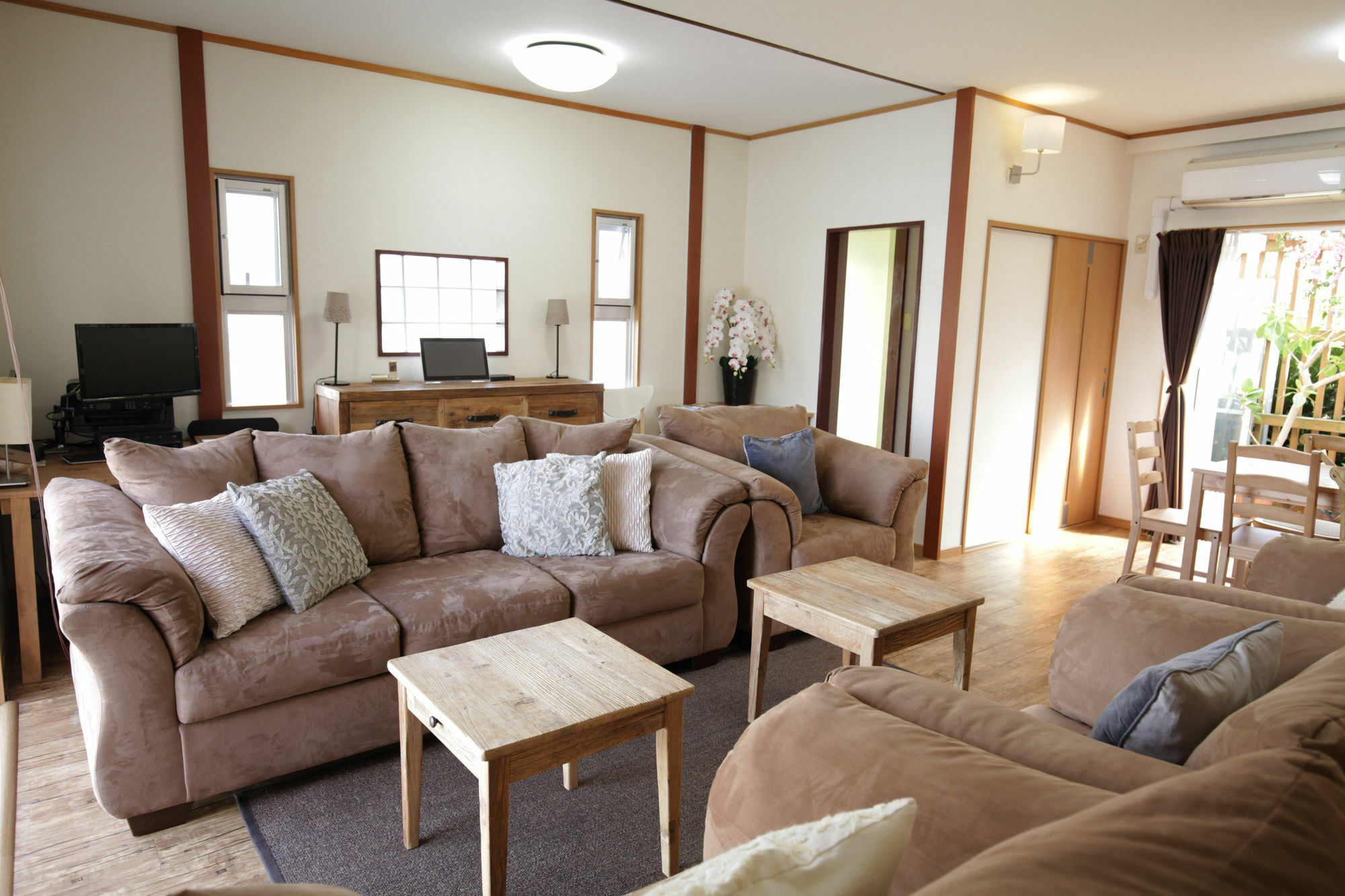 Nachura Casa ชาตัน ภายนอก รูปภาพ